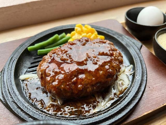 鉄板ハンブルグ 流山おおたかの森S・C 店 - サブ画像1