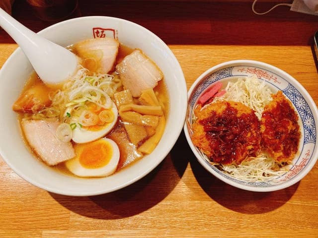 喜多方ラーメン 坂内 四谷店 - サブ画像1