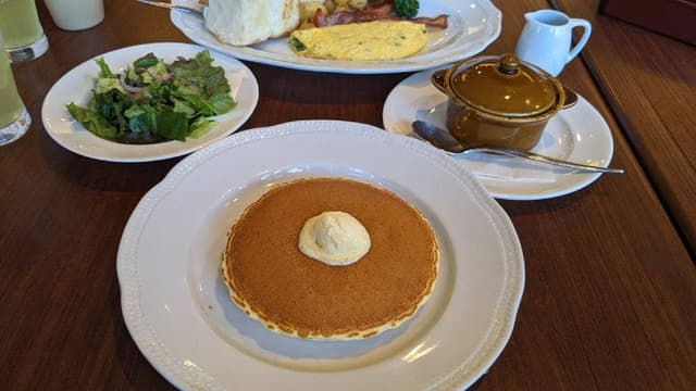 ロイヤルホスト 大倉山店 - サブ画像1