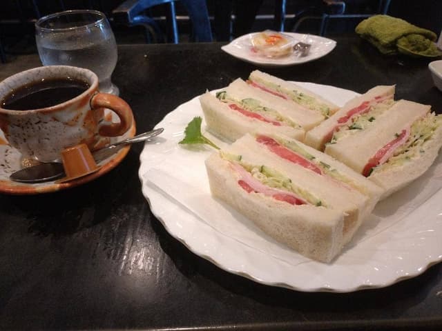 CAFÉ DE 1/f - サブ画像1