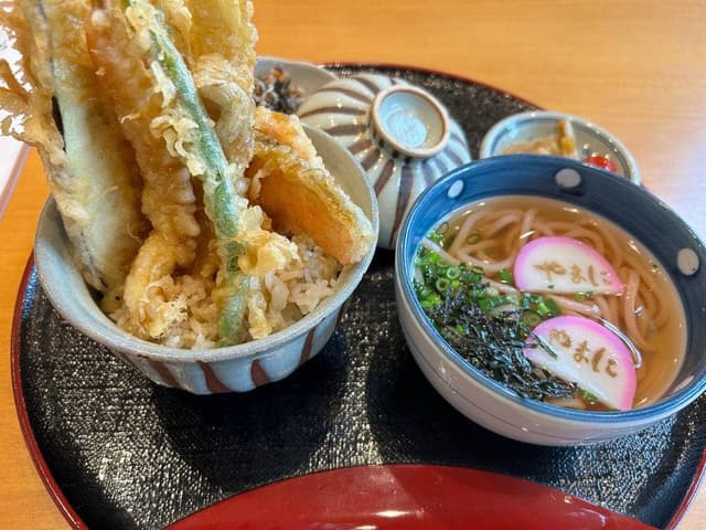 お食事処 やまに - サブ画像1