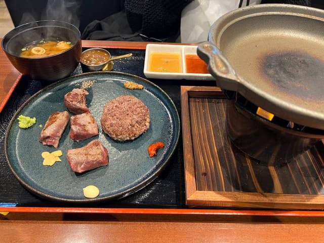 牛に恋して ミート食堂 - サブ画像2