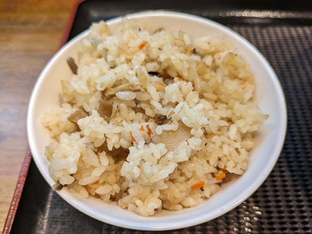 まねきのえきそば グランフェスタ店