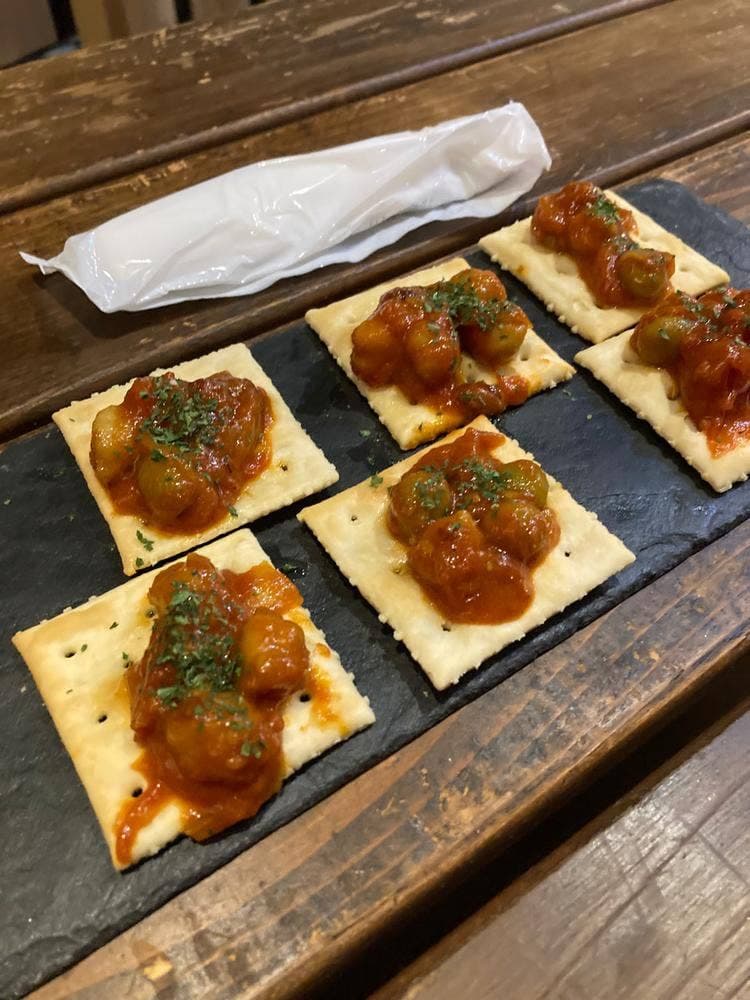 炭火やきとワインIZAKAYA シャルボン