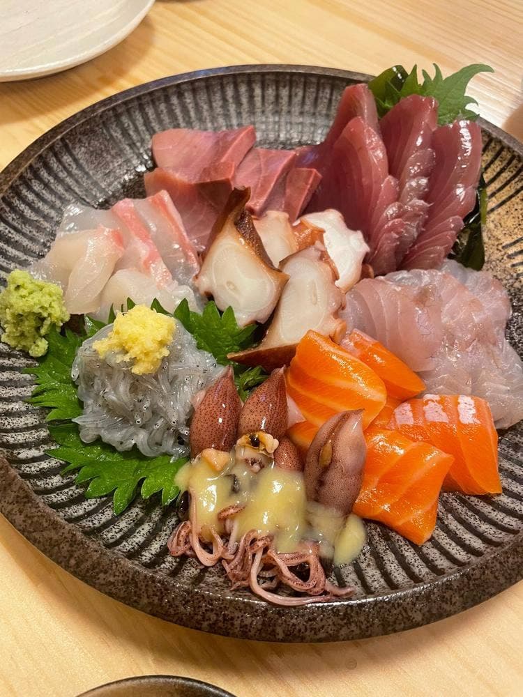 彩魚処 海と月