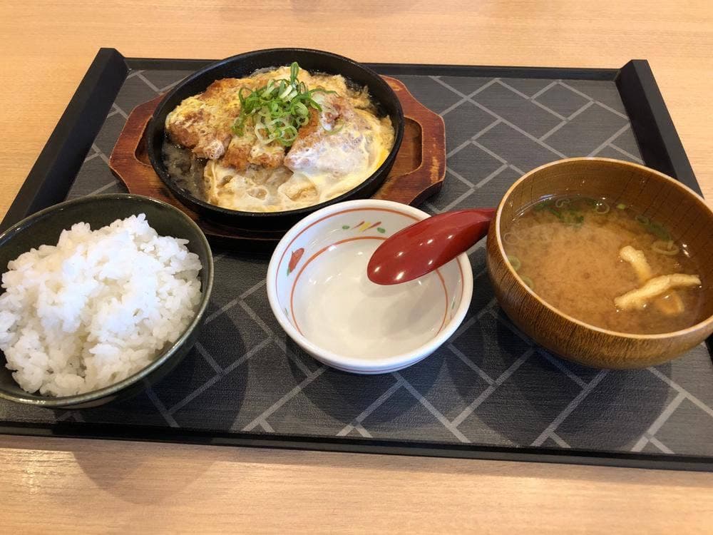 定食屋 宮本むなし JR三田駅前店