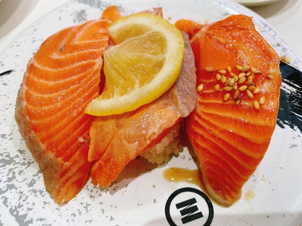 回転寿司みさき 新宿三丁目店