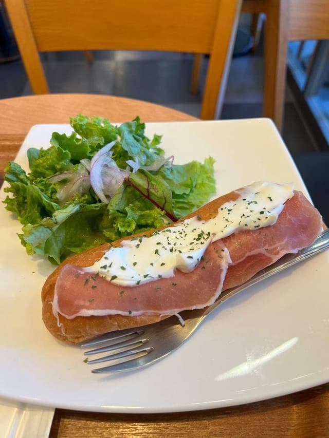 NEW YORKER'S Cafe 駿河台4丁目店 - サブ画像1