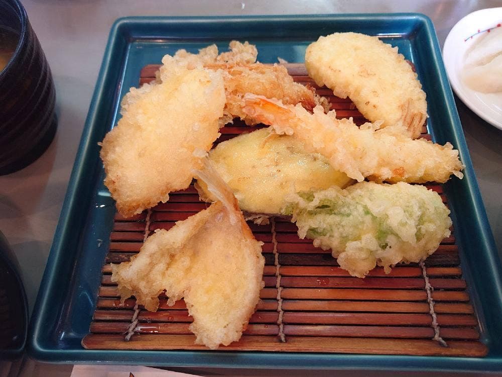 楽ちゃん 港本店