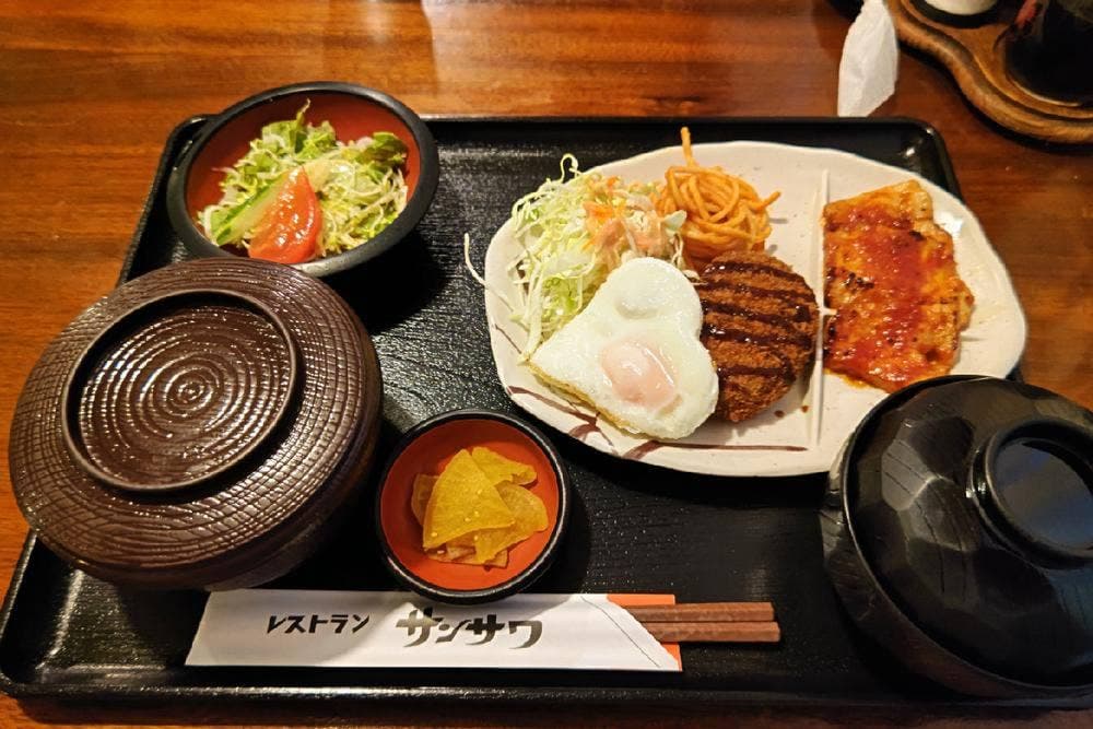 レストラン サンサワ