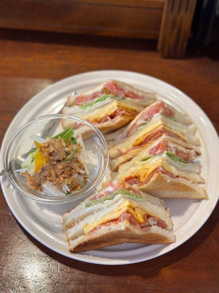 カフェラストラーダ