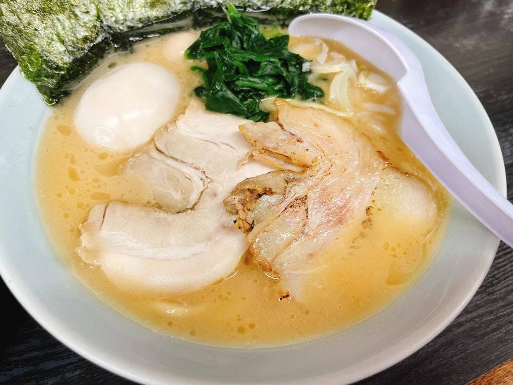 横浜家系ラーメン 本厚木壱七家