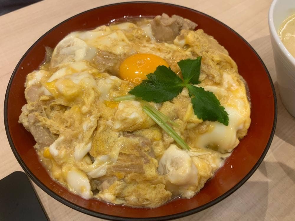 からあげ、定食、丼 がブリチキン。 則武新町店