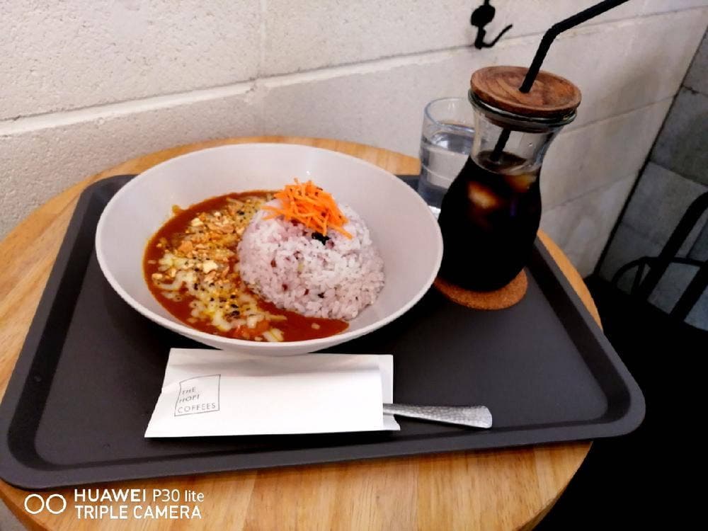 欧風スパイスカレー・ホピ珈琲