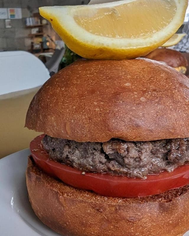 BABY BABY HAMBURGER & BOOKS︎︎ - サブ画像1