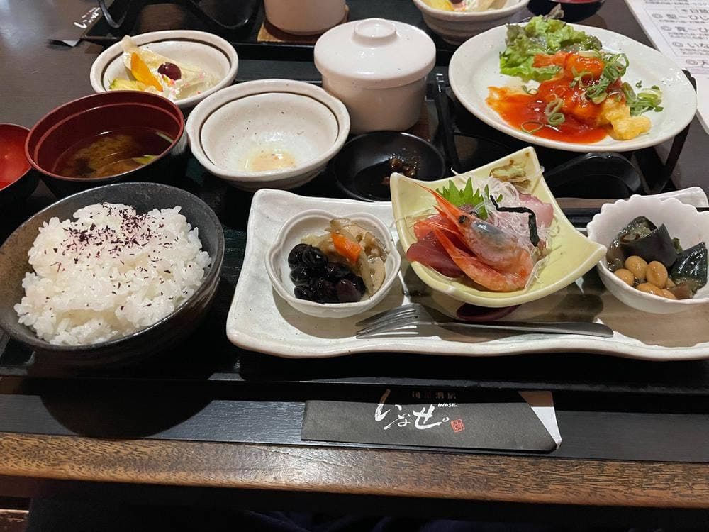 旬菜酒房いなせ