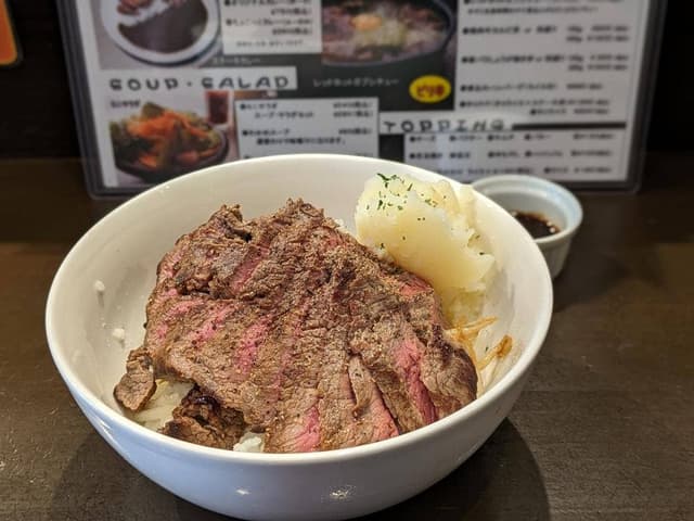 TOKYO ステーキ丼 ガブス - サブ画像1