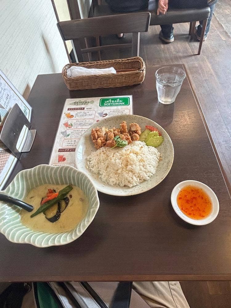 タイ料理店 プラーカポン