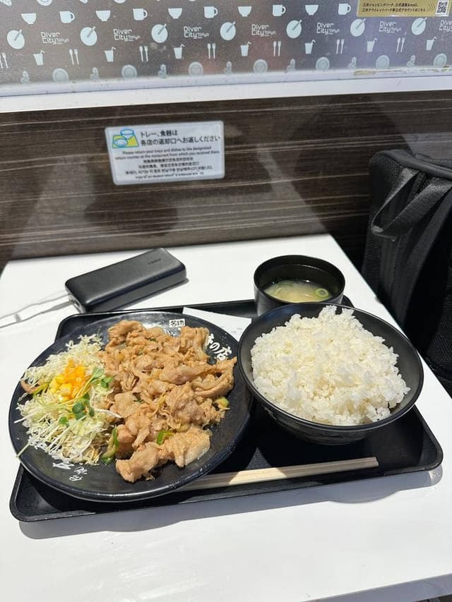 伝説のすた丼屋 ダイバーシティ東京 プラザ店 - サブ画像1