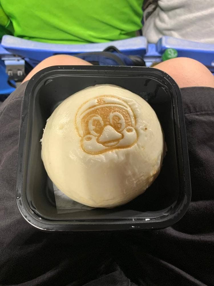 黒ぶたや シュウマイとぶた丼