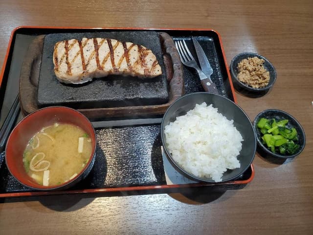 感動の肉と米 青葉台店 - サブ画像2