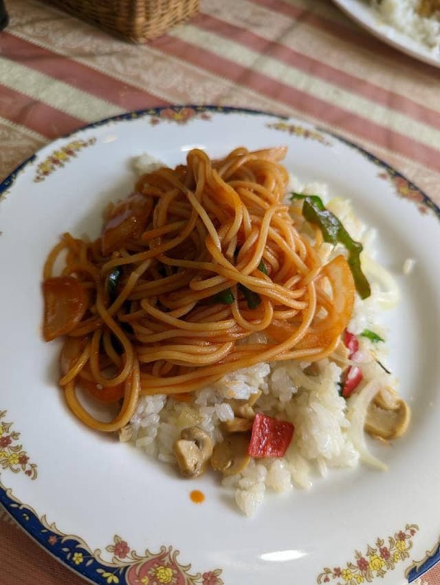 洋食屋 - サブ画像1