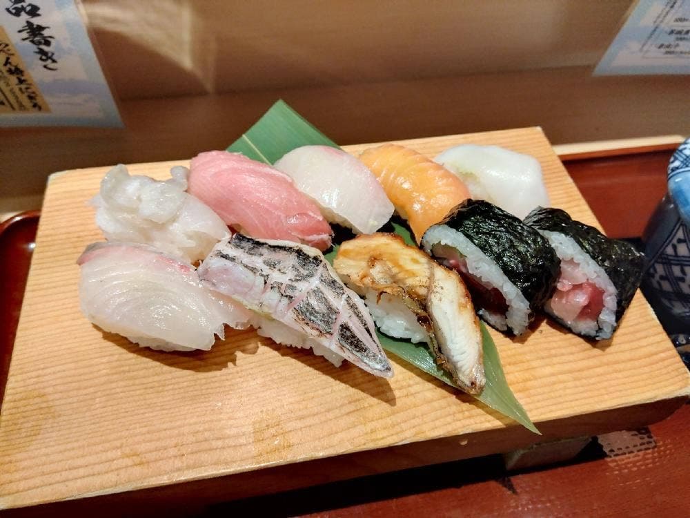 魚河岸 てっぺん寿司