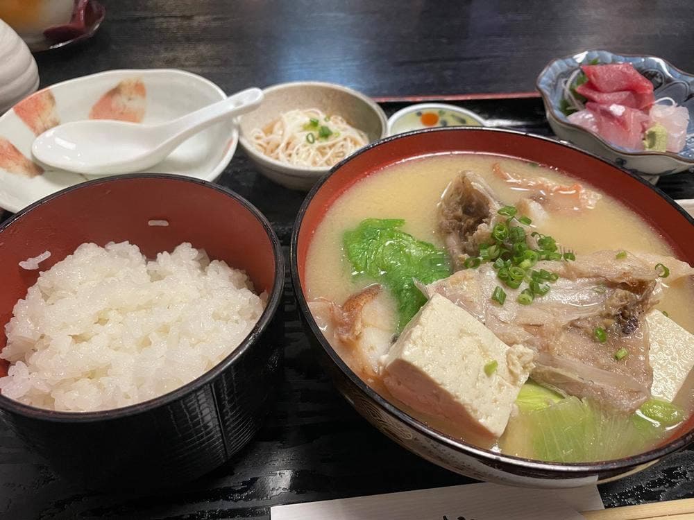 寿し割烹やまと