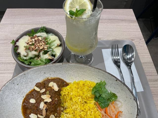 ICONIC STAGE marunouchi - サブ画像2