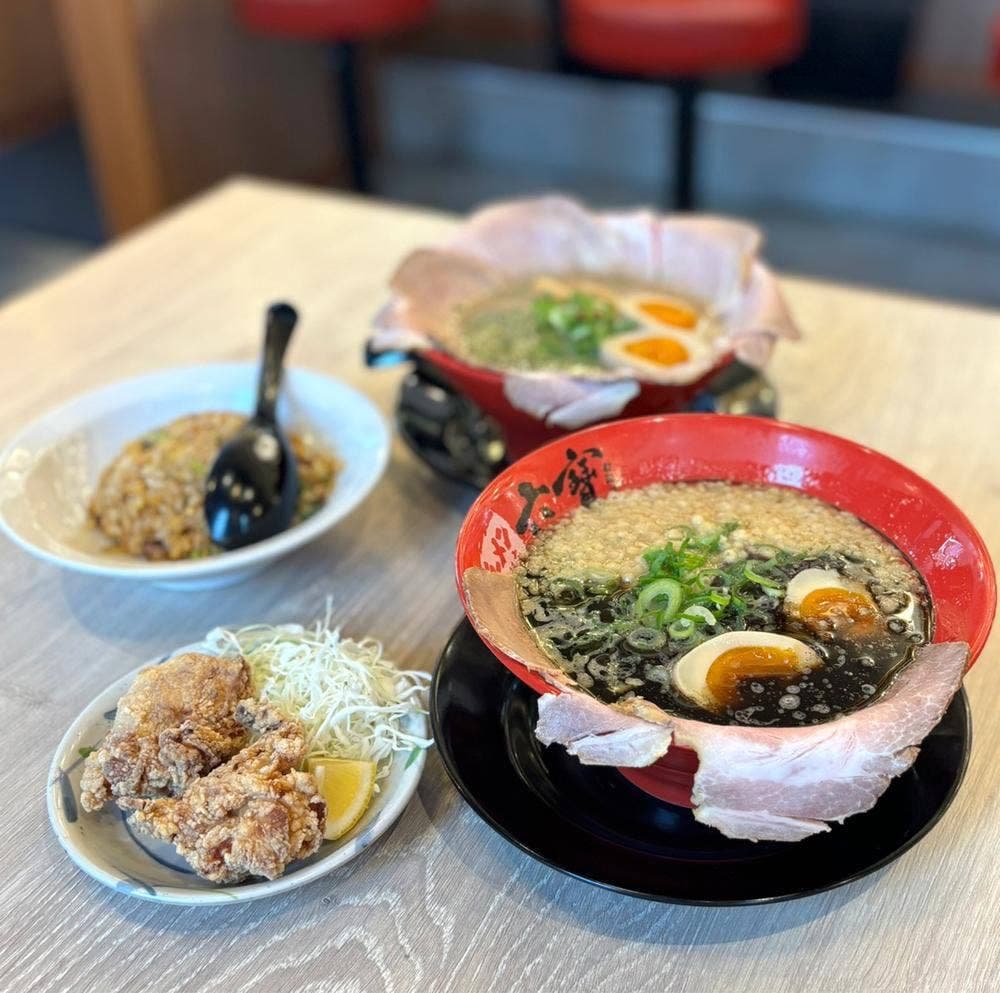 ラーメン専門店 六寶 玉津店