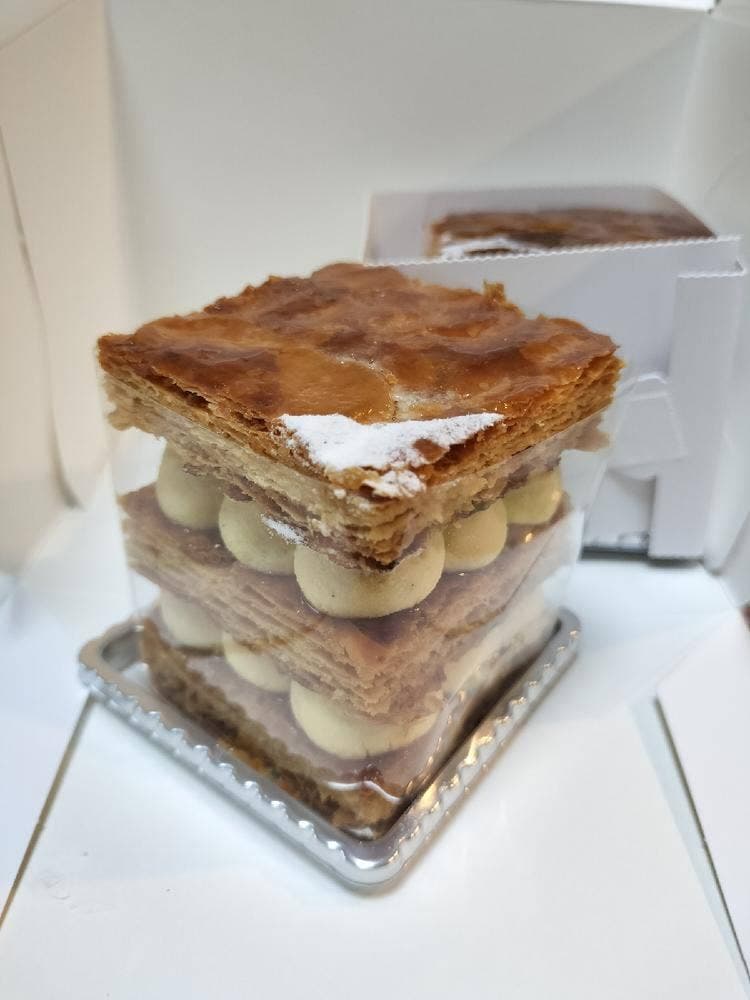 Pâtisserie La Gare by Louis Robuchon