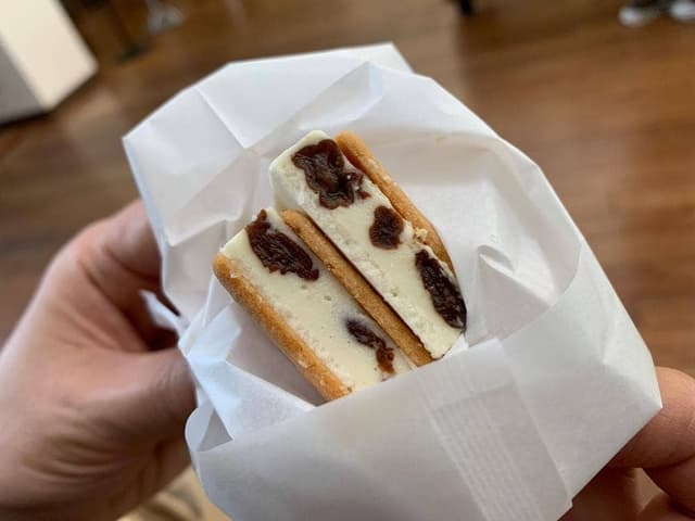 六花亭 五稜郭店 - サブ画像2