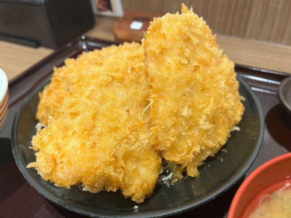 謹製鶏かつ食べりん亭