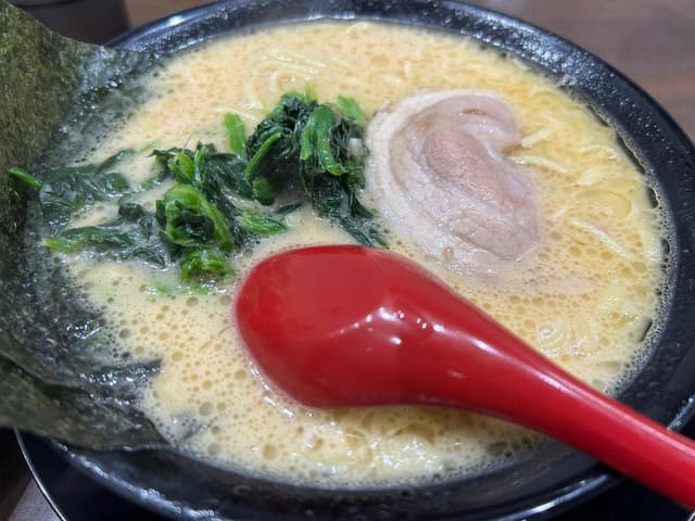 横浜家系ラーメン 龍馬家 佐世保中里店 - サブ画像1