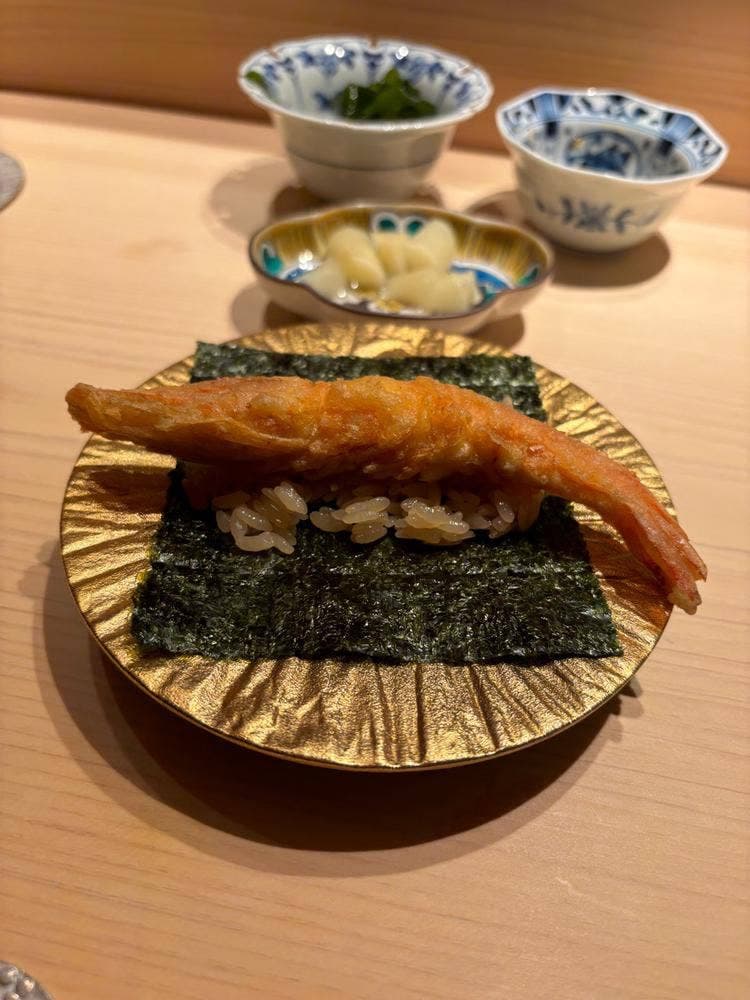 鮨 由う