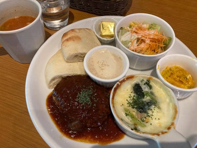 Leaf Tea Cafe HIKARI - サブ画像2