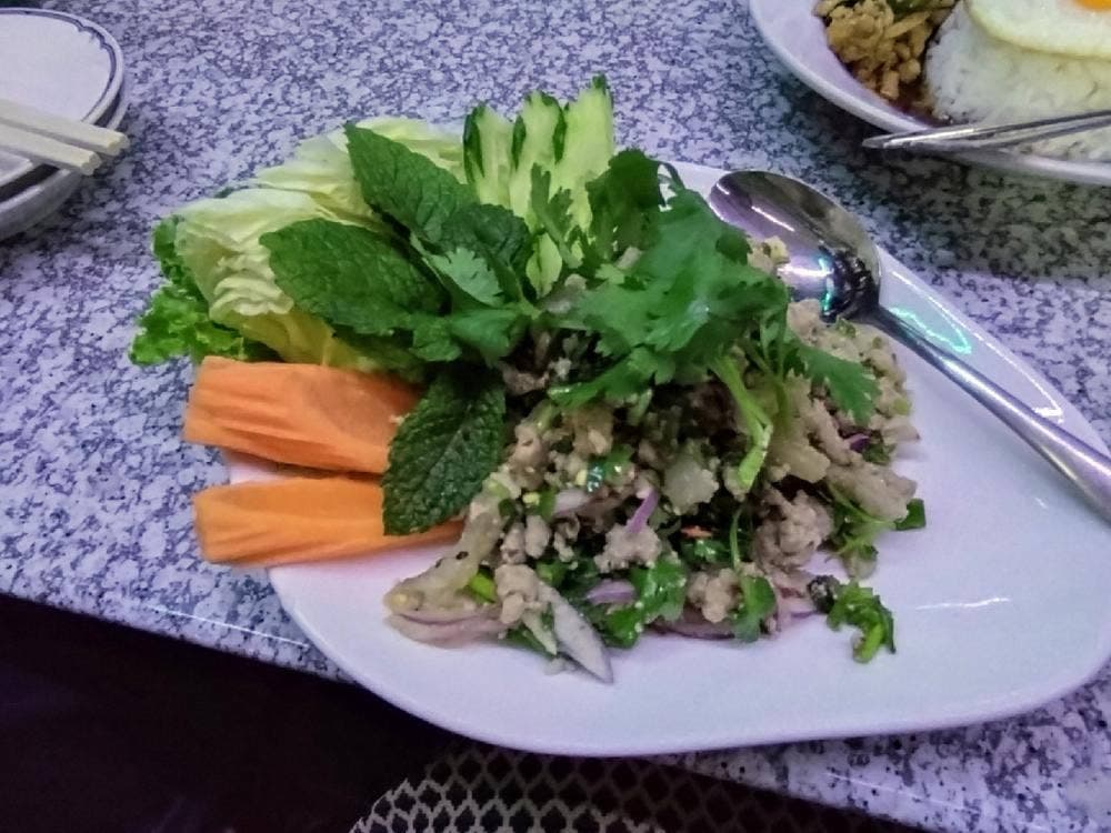 タイ居酒屋 イサーン サコンナコン