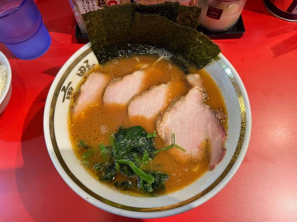 横濱ラーメン 裏野中家