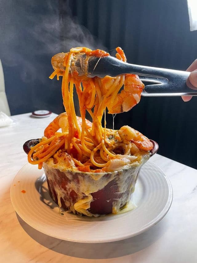 シカゴピザ×個室イタリアン Ark Lounge 新宿西口駅前店 - サブ画像1