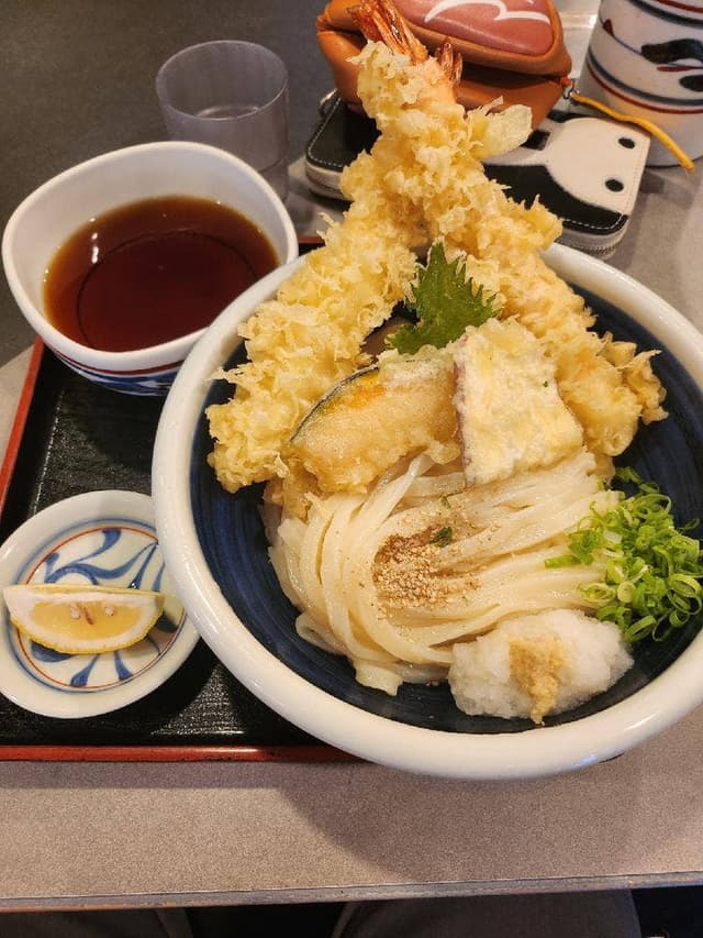 本格手打うどん おか泉 - サブ画像2