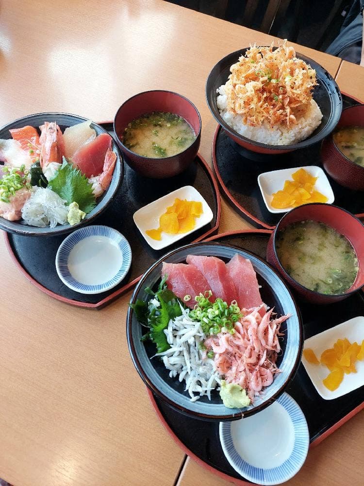 清水港魚河岸 漁師めし 岸家