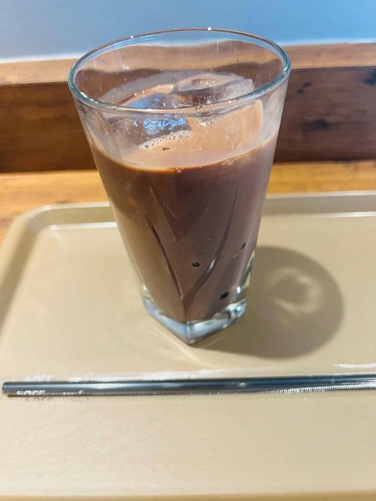 ホリーズカフェ 三宮駅前店