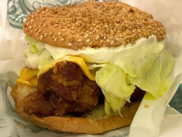 ラッキーピエロ 十字街銀座店 - サブ画像1