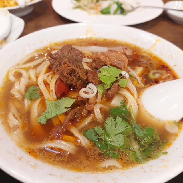 四川料理・蘭州ラーメン 牛王 本陣駅前店 - サブ画像2