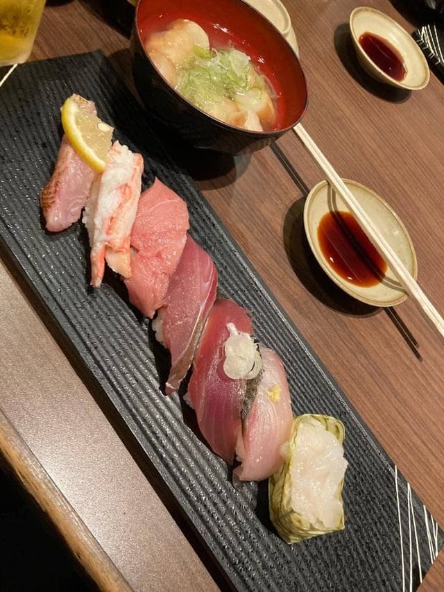 廻る富山湾 すし玉 金沢駅店 - サブ画像1