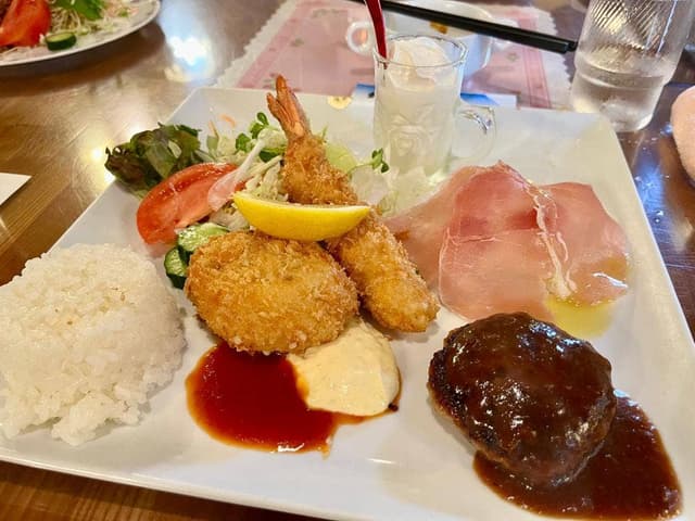 洋食屋 - サブ画像3