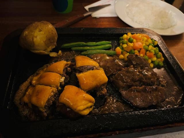 GOLD RUSH 新宿東口店 - サブ画像2