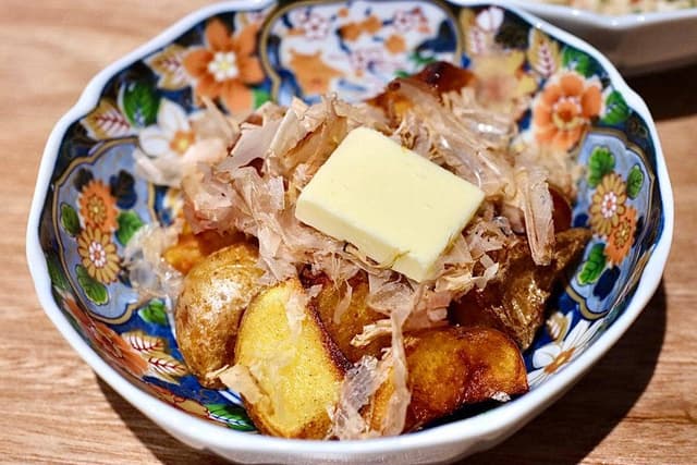 馬肉と日本酒 生肉専家 たてがみ 今池駅前店 - サブ画像2