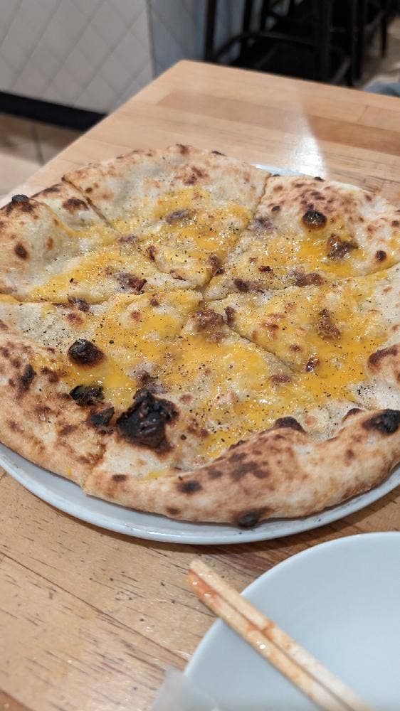 ピッツェリア アッローロ