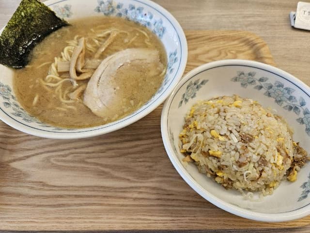 麻布ラーメン 慶應三田店 - サブ画像1